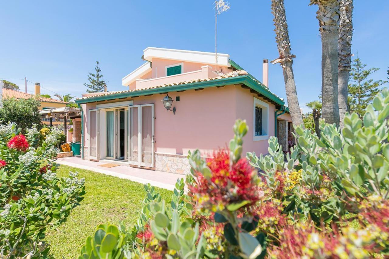 Villa Fronte Spiaggia Zoe Augusta Exterior foto